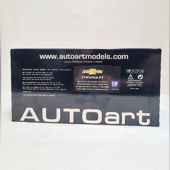 AUTOart Chevrolet Camaro ZL1 Summit White 1/18 Composite Diecast Model Car 71206 - Picture 15 of 16